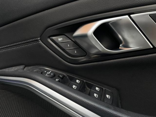 Bmw 3 SERIES 2020-03 19974-17