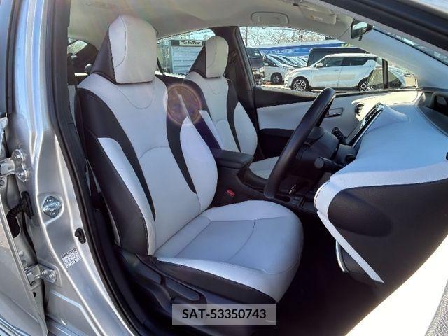 Toyota PRIUS 2020-10 298213-10