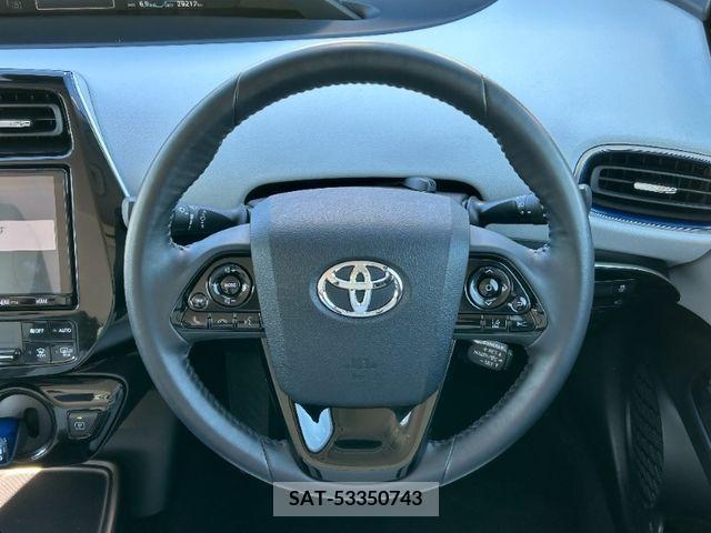 Toyota PRIUS 2020-10 298213-9