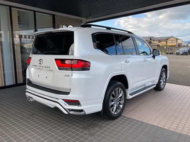 Toyota LAND CRUISER 2023-09 19226-6