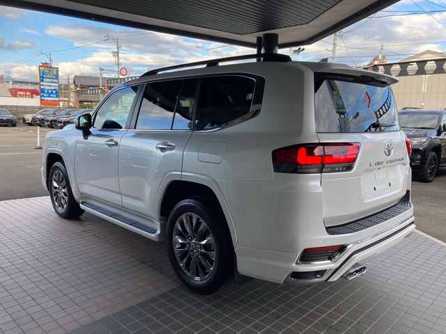 Toyota LAND CRUISER 2023-09 19226-8