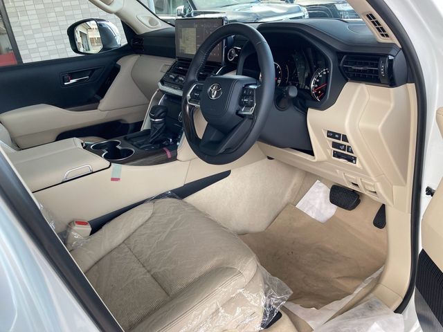 Toyota LAND CRUISER 2023-09 19226-12