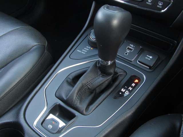 Jeep CHEROKEE 2018-10 14606-14
