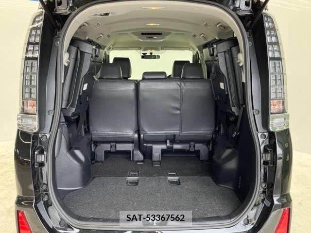 Toyota VOXY 2015-04 386179-11