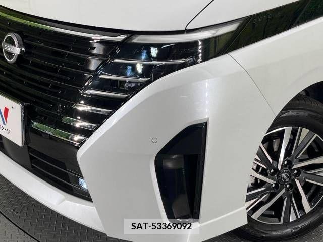 Nissan SERENA 2023-10 324947-13