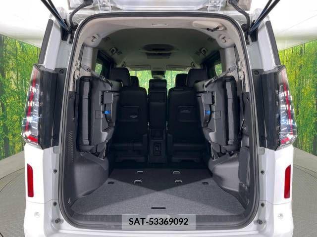 Nissan SERENA 2023-10 324947-11