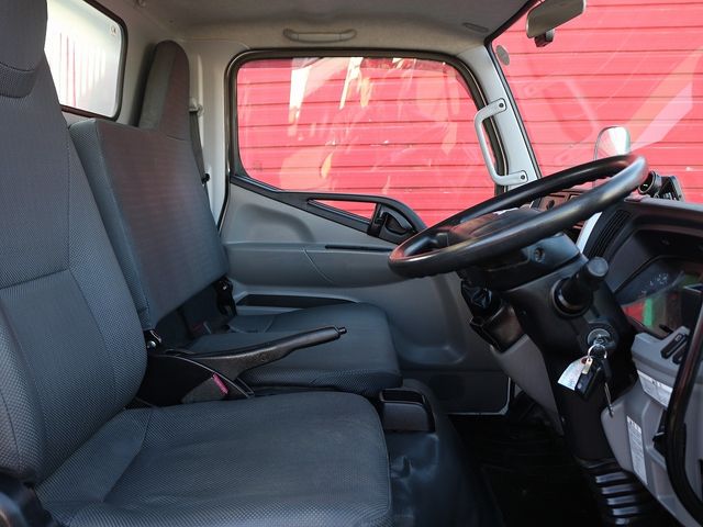 Mitsubishi CANTER 2017-10 187410-21