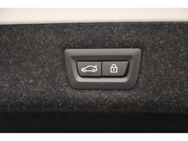 Bmw 5 SERIES 2018-08 9251-20