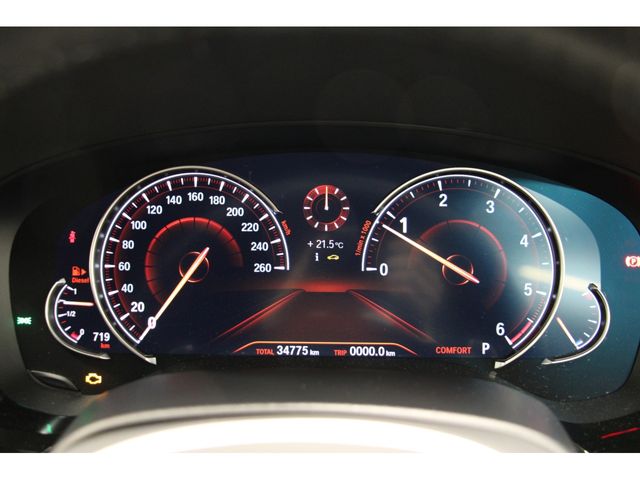Bmw 5 SERIES 2018-08 9251-3