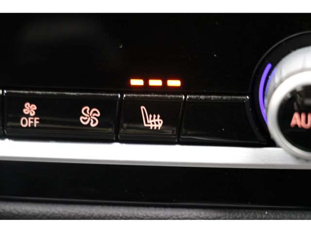 Bmw 5 SERIES 2018-08 9251-10