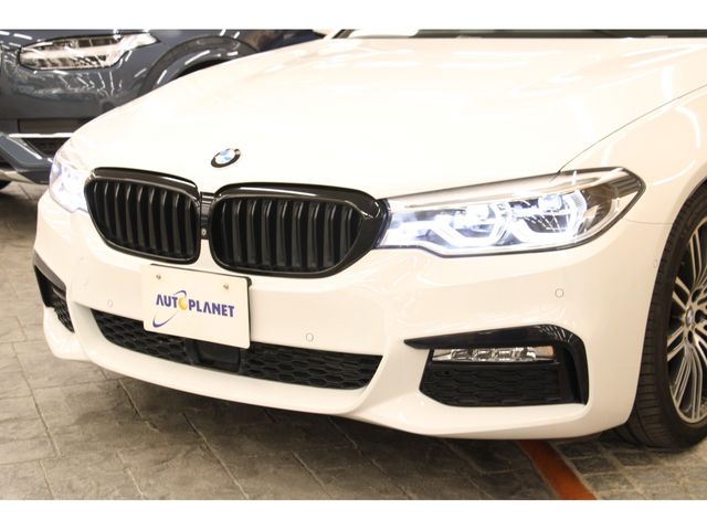 Bmw 5 SERIES 2018-08 9251-23