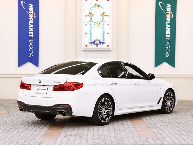 Bmw 5 SERIES 2018-08 9251-2