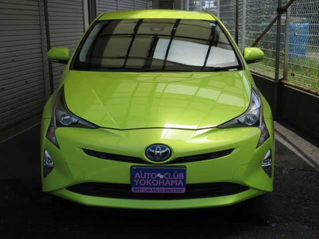 Toyota PRIUS 2016-05 180448-1