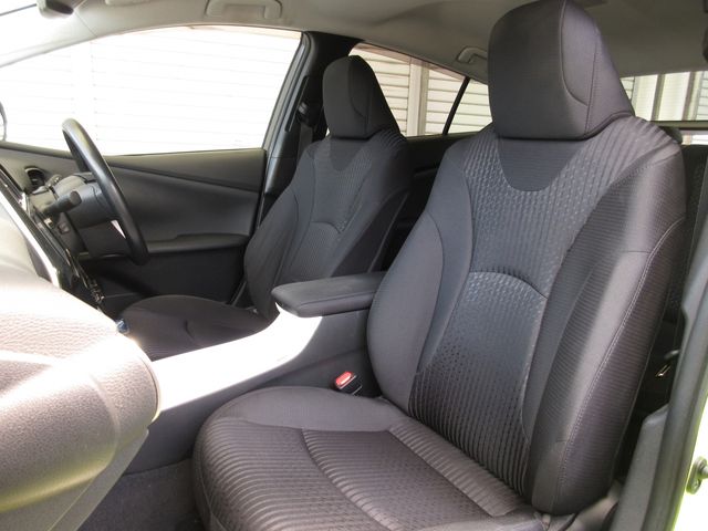 Toyota PRIUS 2016-05 180448-12
