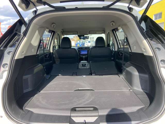 Nissan X-TRAIL 2018-08 28402-4