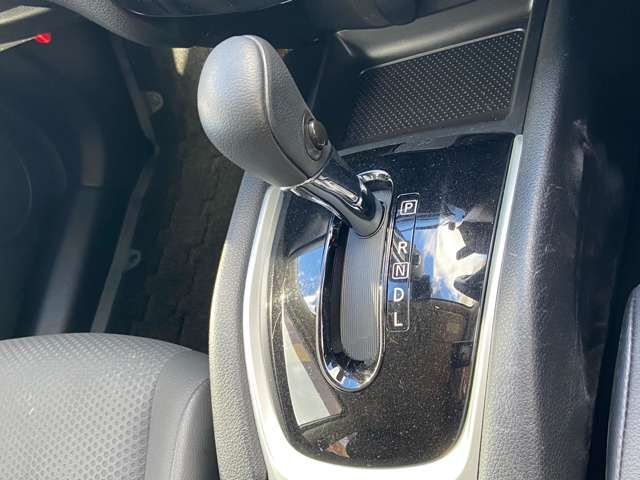 Nissan X-TRAIL 2018-08 28402-14