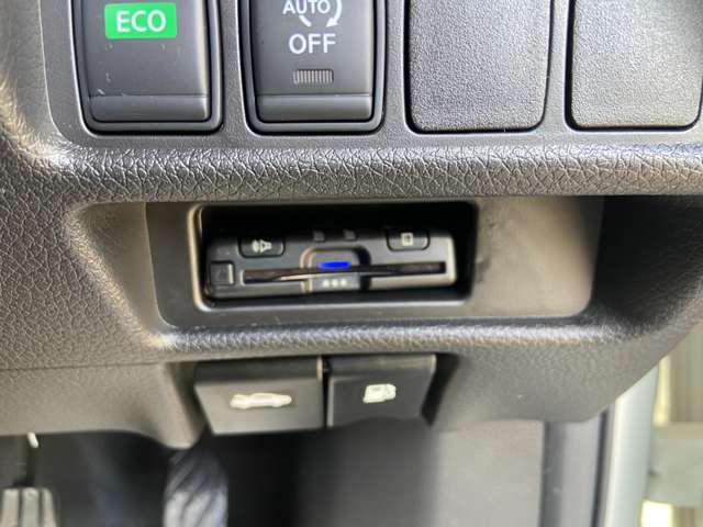 Nissan X-TRAIL 2018-08 28402-10