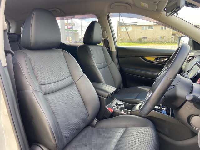Nissan X-TRAIL 2018-08 28402-3