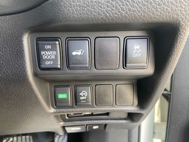 Nissan X-TRAIL 2018-08 28402-9
