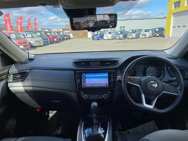 Nissan X-TRAIL 2018-08 28402-2