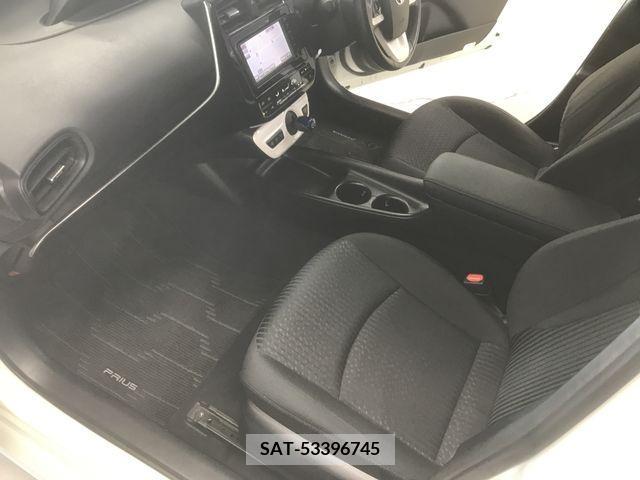 Toyota PRIUS 2015-12 207659-7
