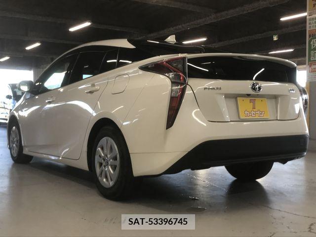 Toyota PRIUS 2015-12 207659-14