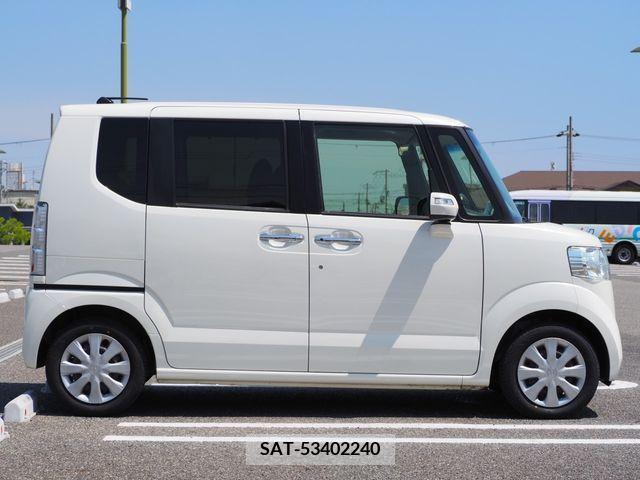 Honda N BOX 2017-04 348484-5