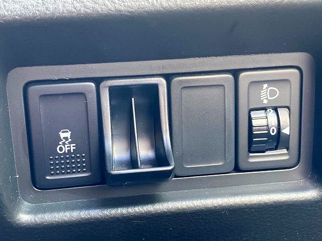 Suzuki SWIFT 2015-03 22275-17
