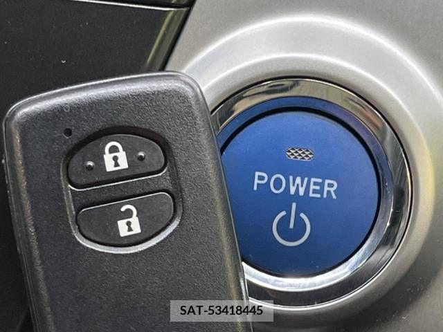 Toyota PRIUS ALPHA 2012-03 393489-5