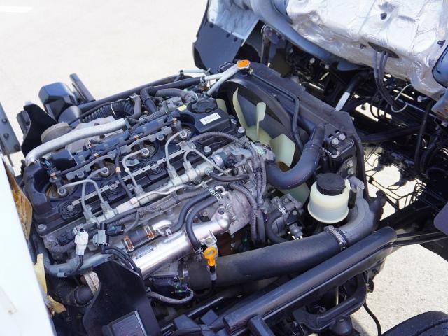 Nissan ATLAS 2014-07 196076-17