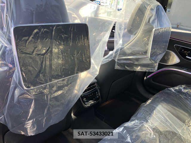 Mercedes Benz EQS 2022-10 215453-5