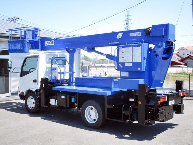 Hino DUTRO 2012-09 2902-4