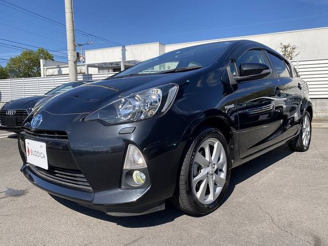 Toyota AQUA 2013-10 18297-3