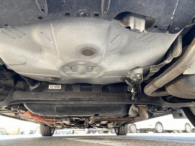 Toyota AQUA 2013-10 18297-25