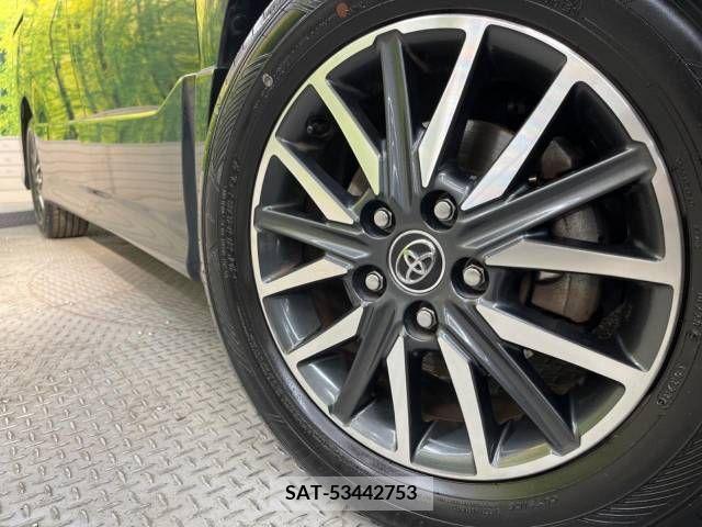 Toyota VOXY 2016-09 370413-14