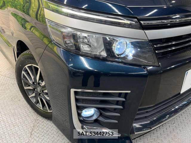 Toyota VOXY 2016-09 370413-13