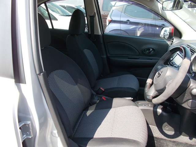 Nissan MARCH 2018-08 7583-14