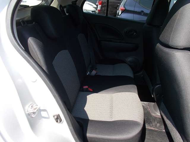 Nissan MARCH 2018-08 7583-16