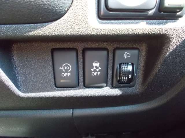 Nissan MARCH 2018-08 7583-7