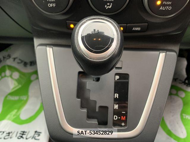 Nissan LAFESTA 2014-01 241783-13