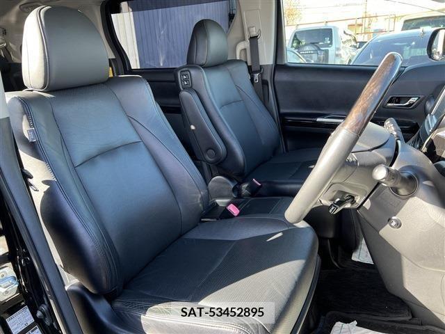 Toyota VELLFIRE 2012-06 207154-18