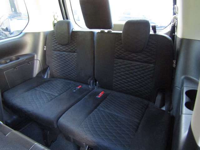 Nissan SERENA 2018-04 14084-10