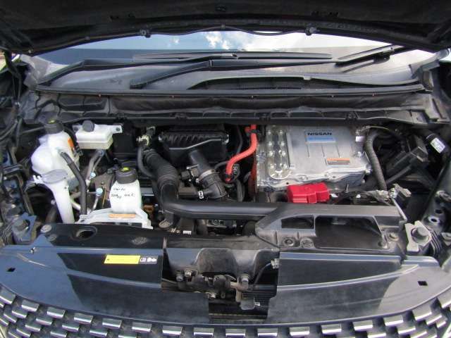 Nissan SERENA 2018-04 14084-18