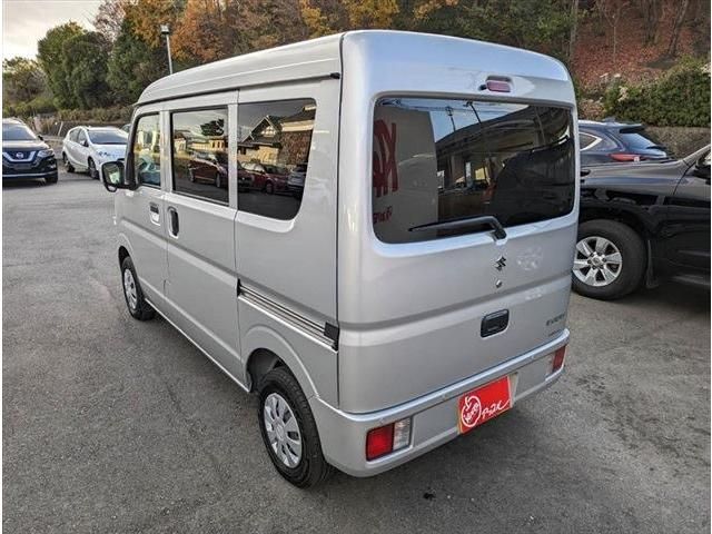 Suzuki EVERY 2022-06 182249-6