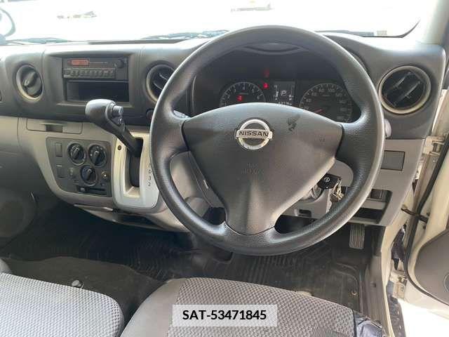 Nissan NV350 Caravan 2015-06 343119-10