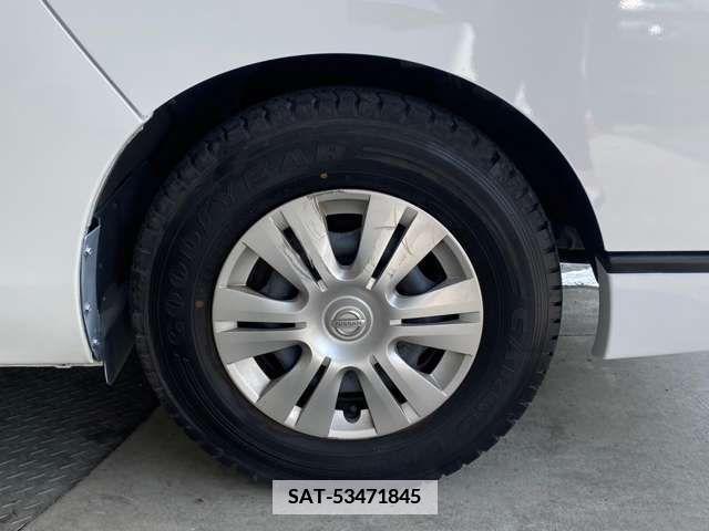 Nissan NV350 Caravan 2015-06 343119-17