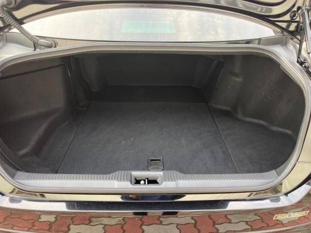 Toyota CROWN SEDAN 2020-11 21457-10