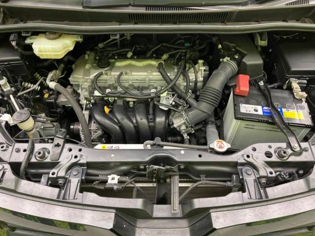 Toyota VOXY 2018-10 14590-19