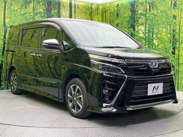 Toyota VOXY 2018-10 14590-17