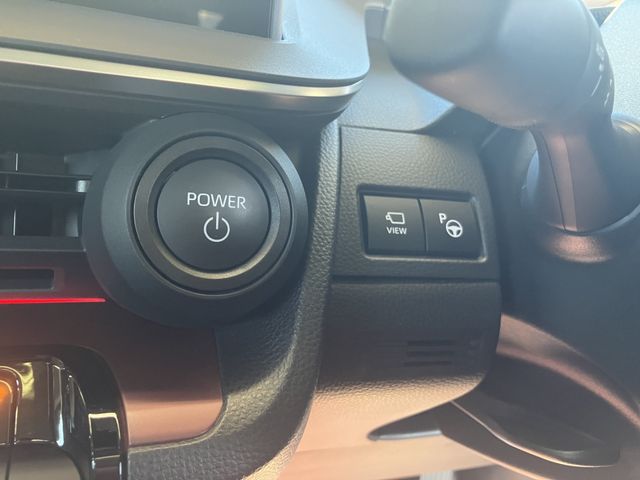 Toyota PRIUS 2023-04 193623-21